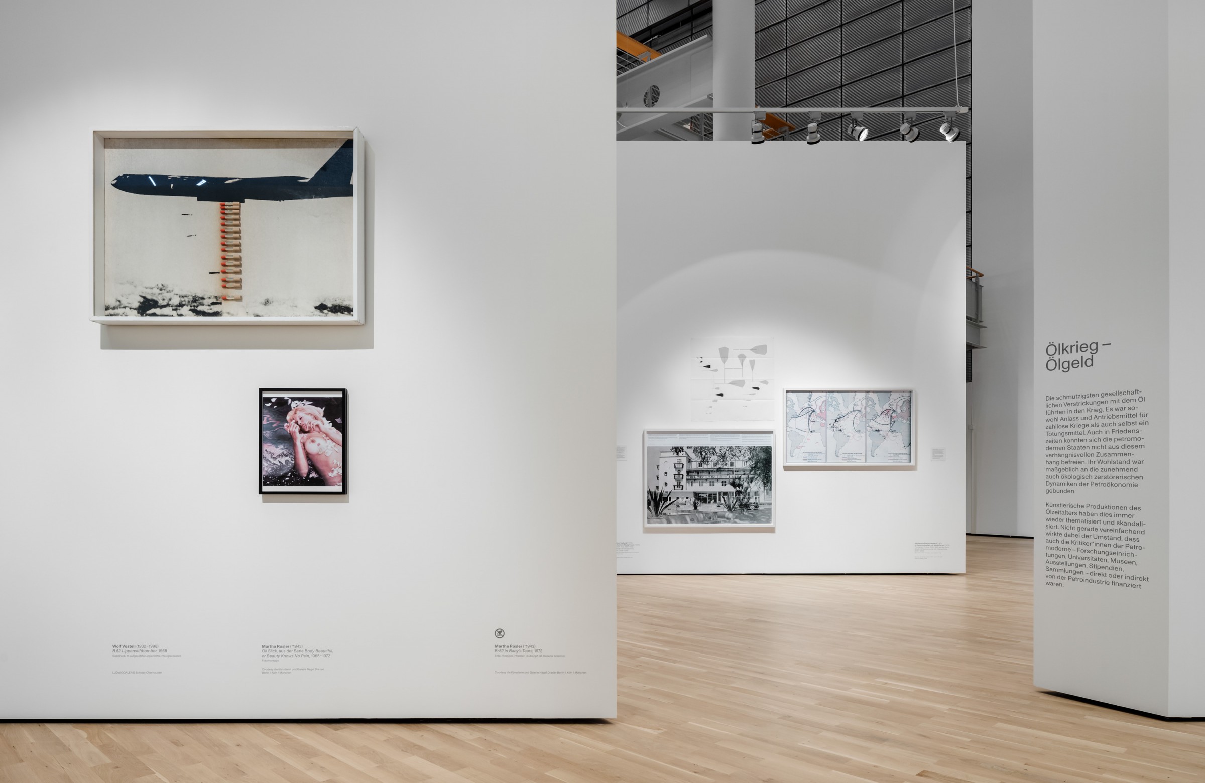 thegreeneyl exhibition design ausstellungs design planung kunstmuseum wolfsburg oil ölkrieg