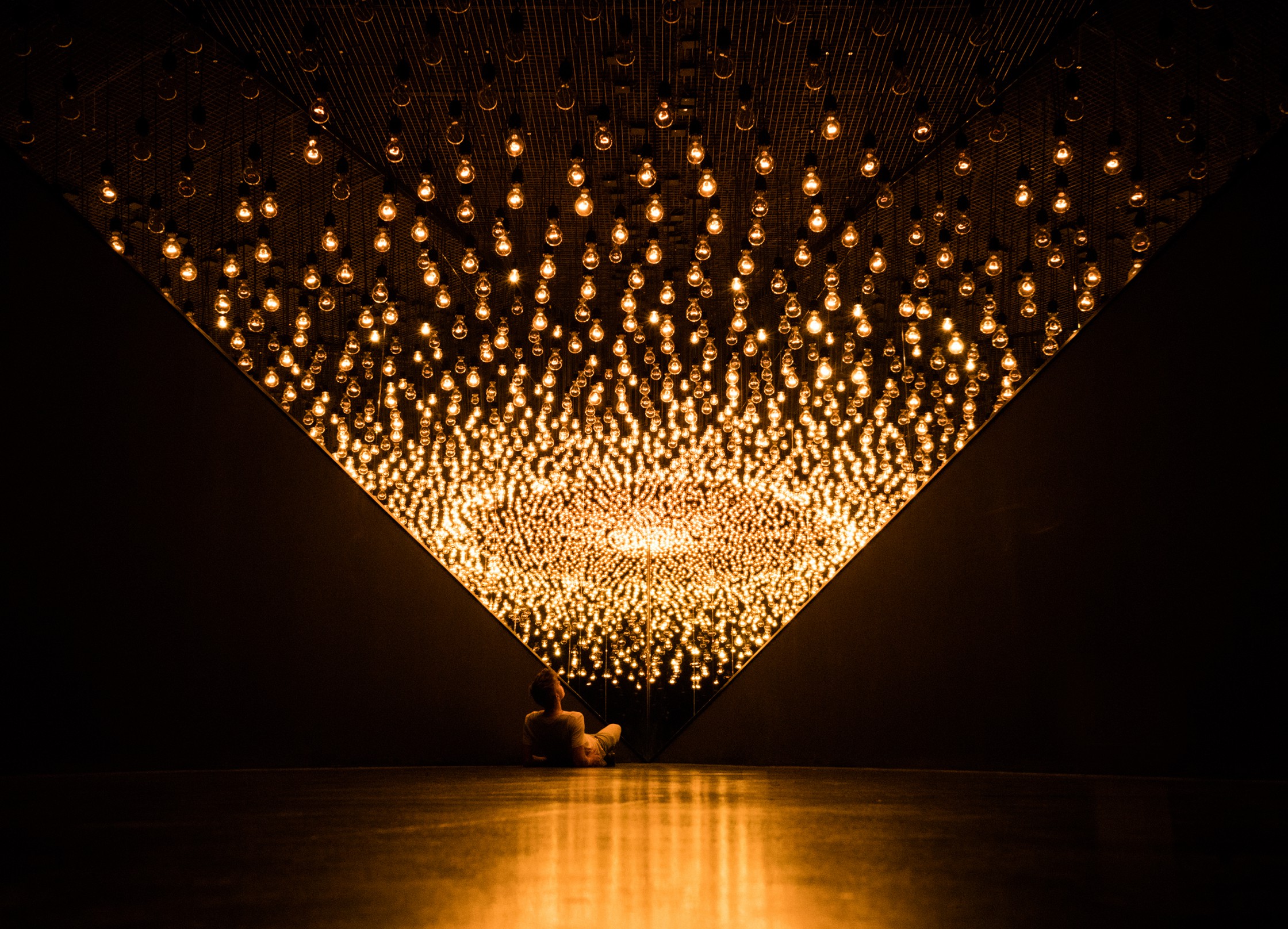 Lichtinstallation im Naturhistorischen Museum Bern