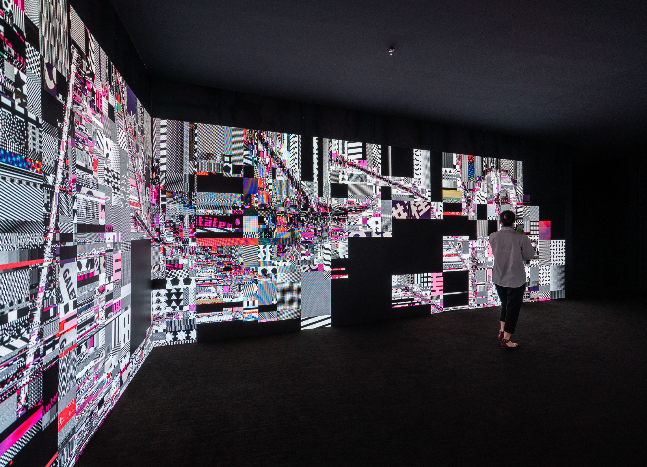 TheGreenEyl: Installation Design